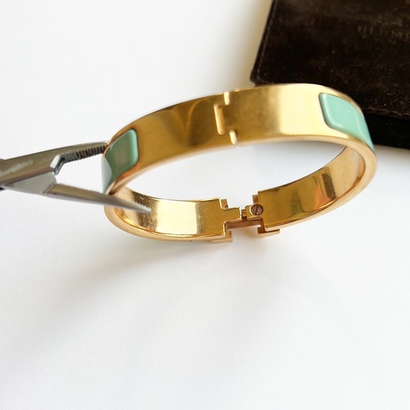 Hermes Clic H Bracelet - Blue, 18K
Rose Gold-Plated Bangle, Bracelet - Picture 15 of 16